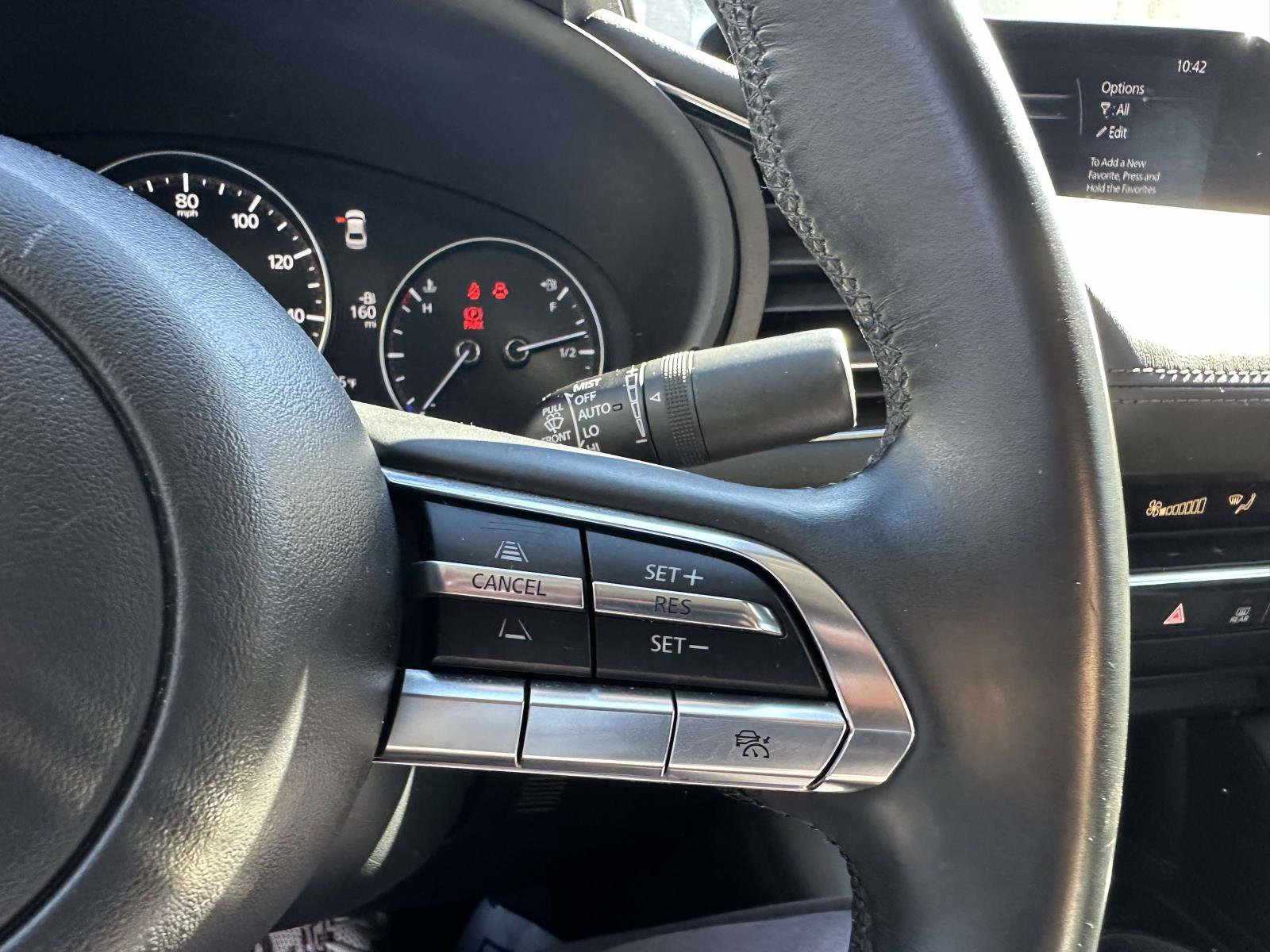 Used 2020 MAZDA MAZDA3 Premium Package image 29