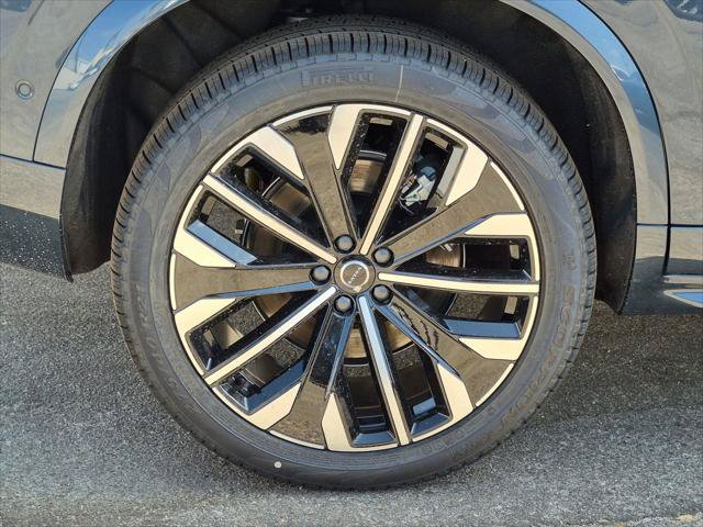 New 2026 Volvo XC90 T8 Ultra w/ Protection Package AWD/4WD image 6