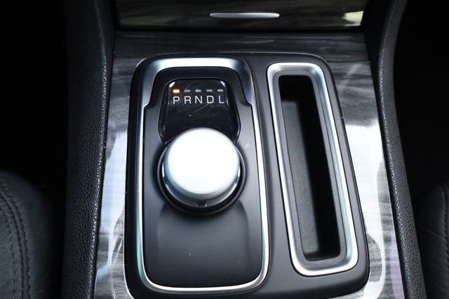 Used 2022 Chrysler 300 Touring w/ Sport Appearance Package image 19