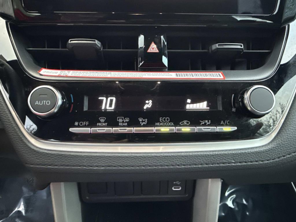 Used 2025 Toyota Corolla Cross AWD Hybrid image 30