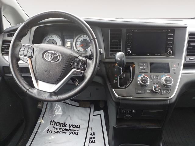 Used 2020 Toyota Sienna SE w/ SE Preferred Package AWD/4WD image 10