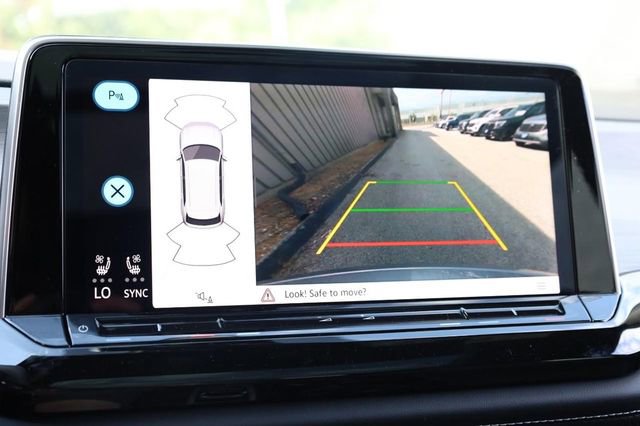 New 2026 Volkswagen Atlas Cross Sport SE image 14