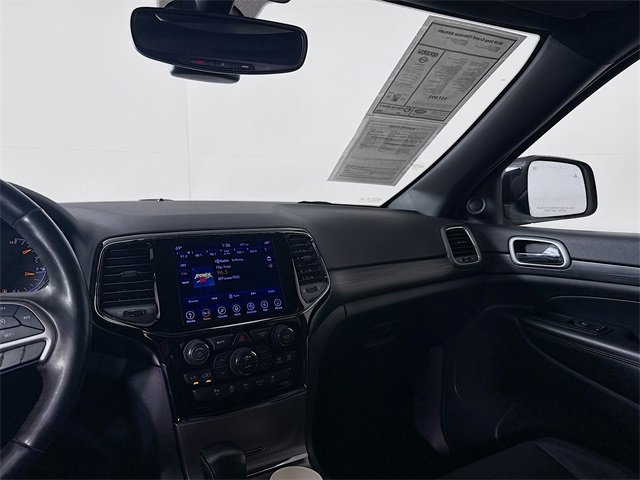 Used 2019 Jeep Grand Cherokee Altitude image 24