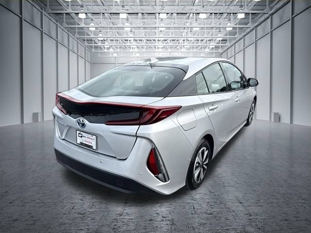 Used 2018 Toyota Prius Prime Advanced FWD image 5