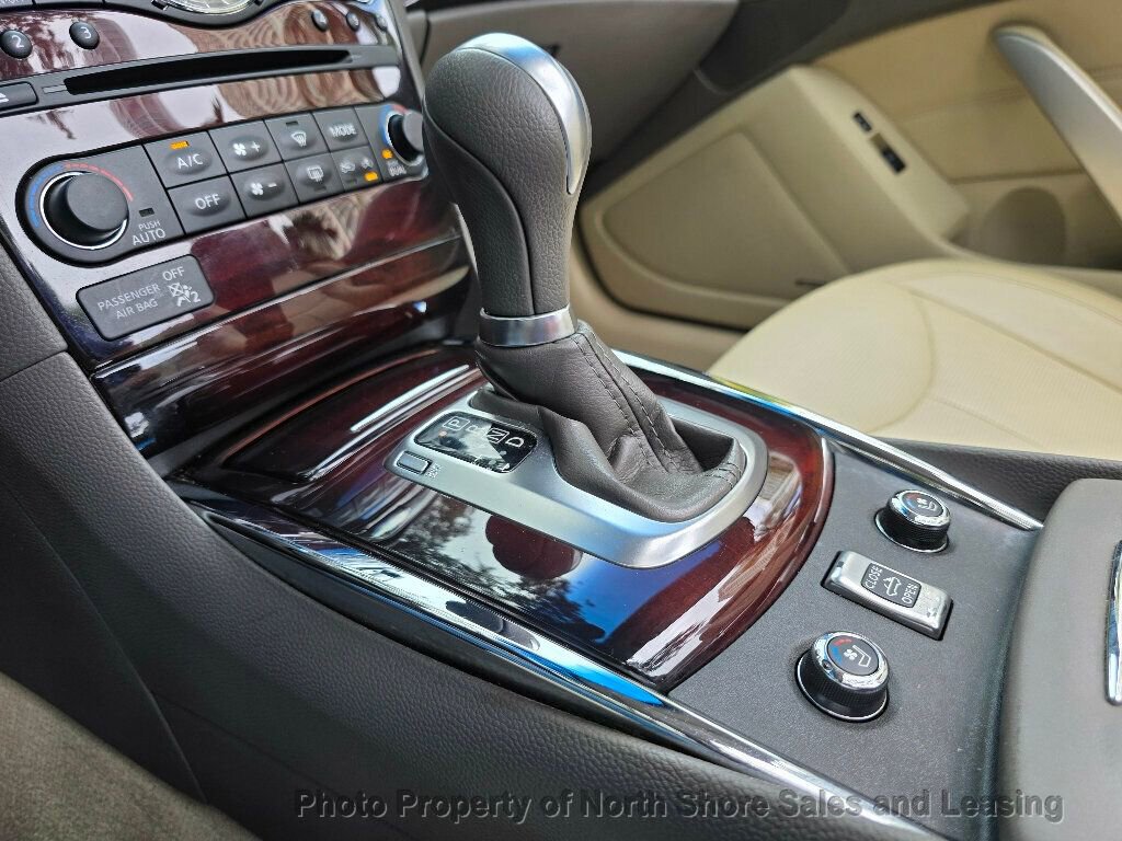 Used 2014 INFINITI Q60 Convertible w/ Premium Package RWD image 71