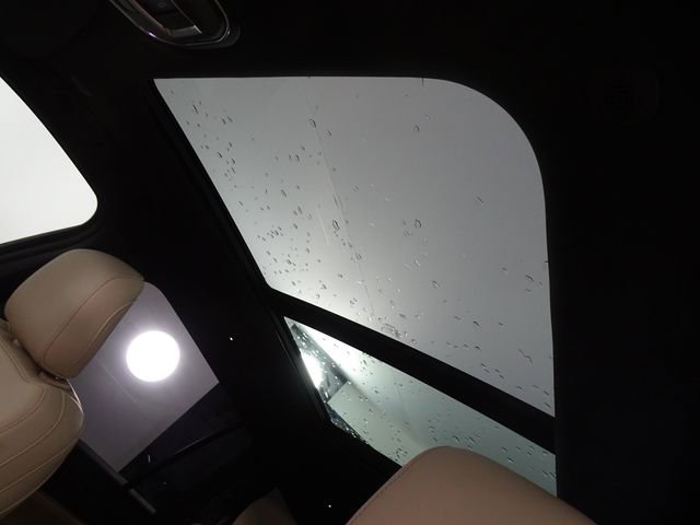 Used 2025 Jeep Grand Cherokee L Limited image 11