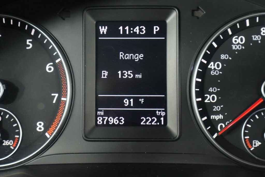 Used 2013 Volkswagen Eos Komfort FWD image 16