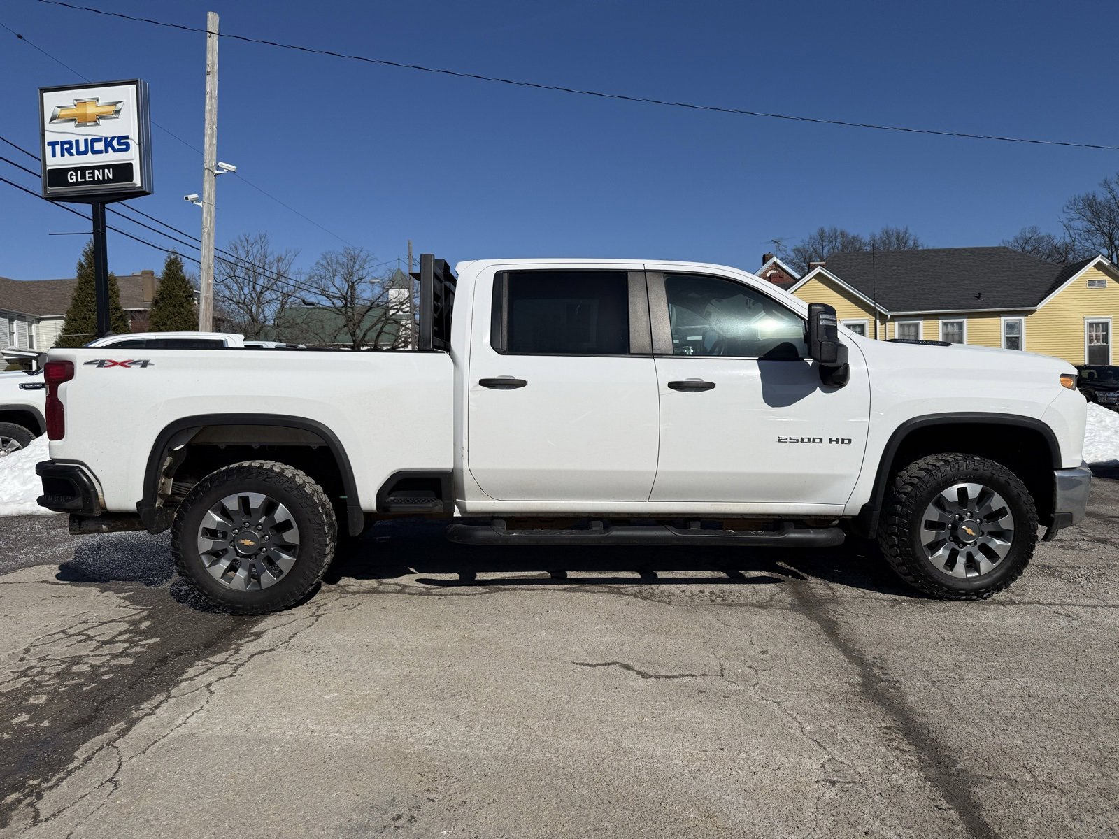 Used 2023 Chevrolet Silverado 2500 Custom w/ Custom Value Package image 8
