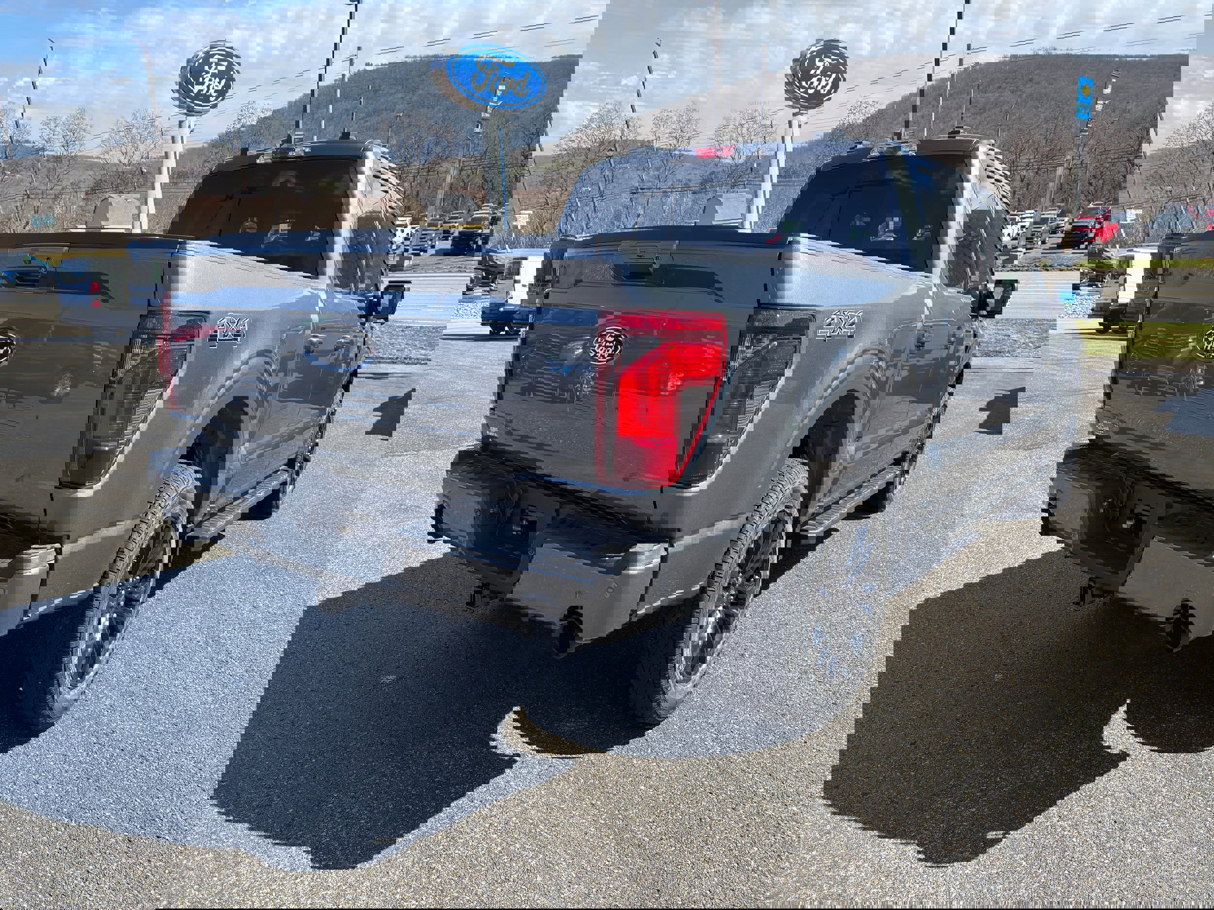 New 2026 Ford F150 XLT w/ Equipment Group 302A MID image 4