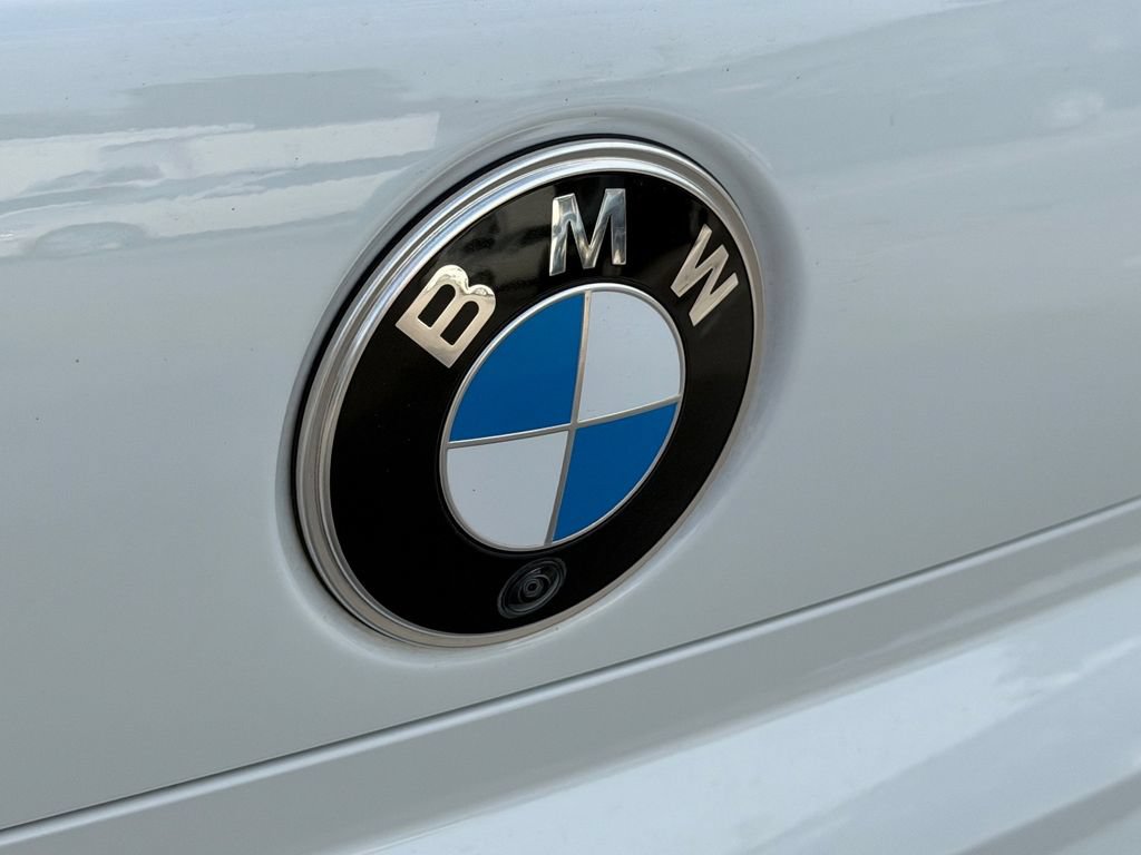 Used 2023 BMW 760i xDrive AWD/4WD image 15
