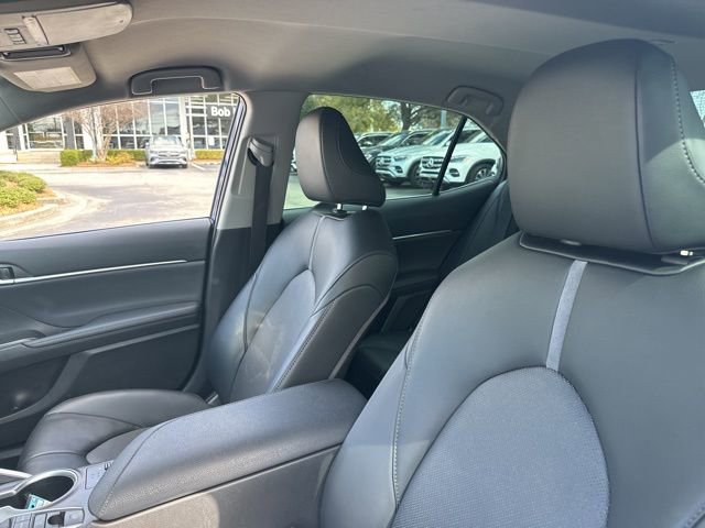 Used 2023 Toyota Camry XLE image 11