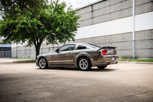 Used 2005 Ford Mustang GT Premium RWD image 21