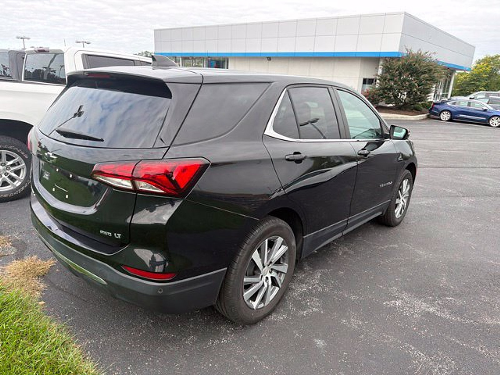 Certified 2023 Chevrolet Equinox LT AWD/4WD image 19