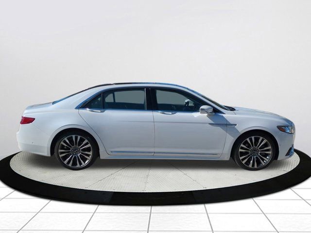 Used 2019 Lincoln Continental Reserve image 2