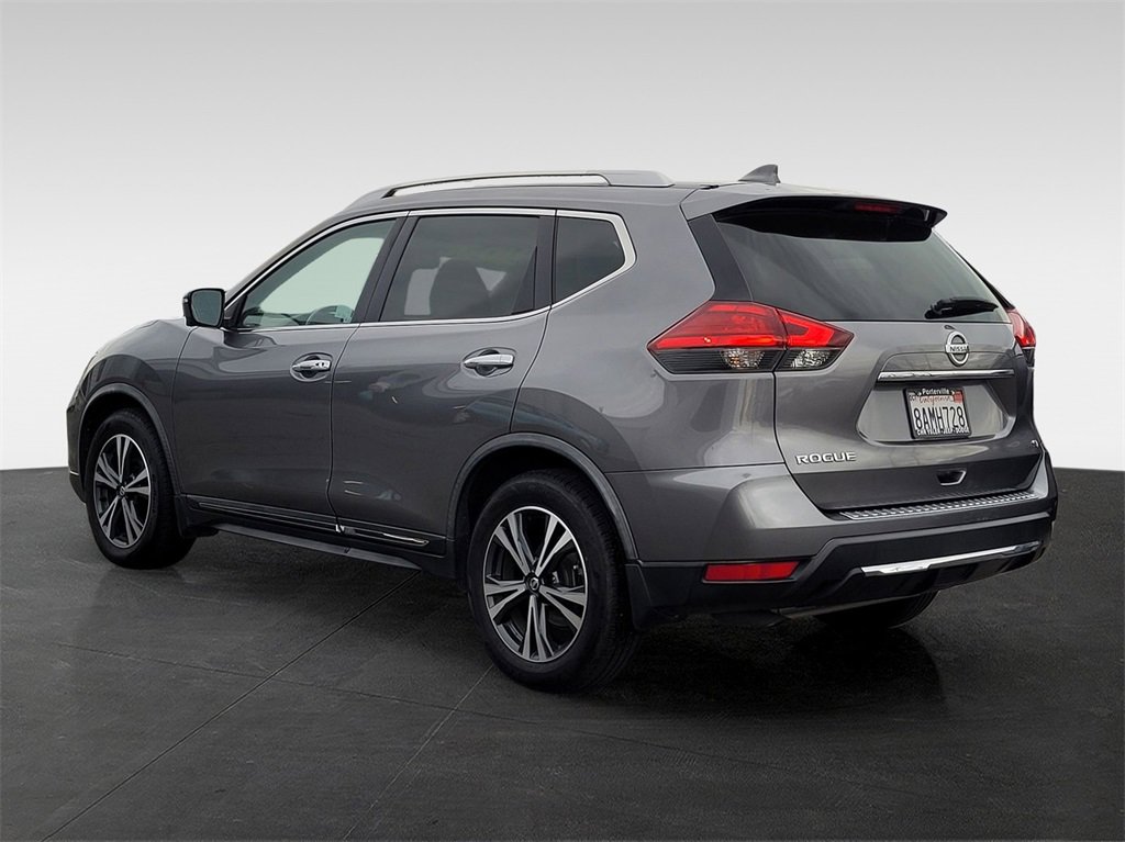 Used 2017 Nissan Rogue SL w/ SL Premium Package image 6