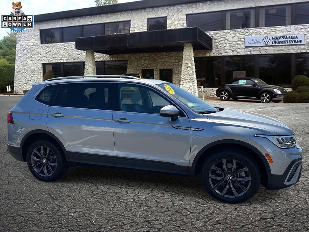 Used 2022 Volkswagen Tiguan SE w/ Panoramic Sunroof Package AWD/4WD image 4