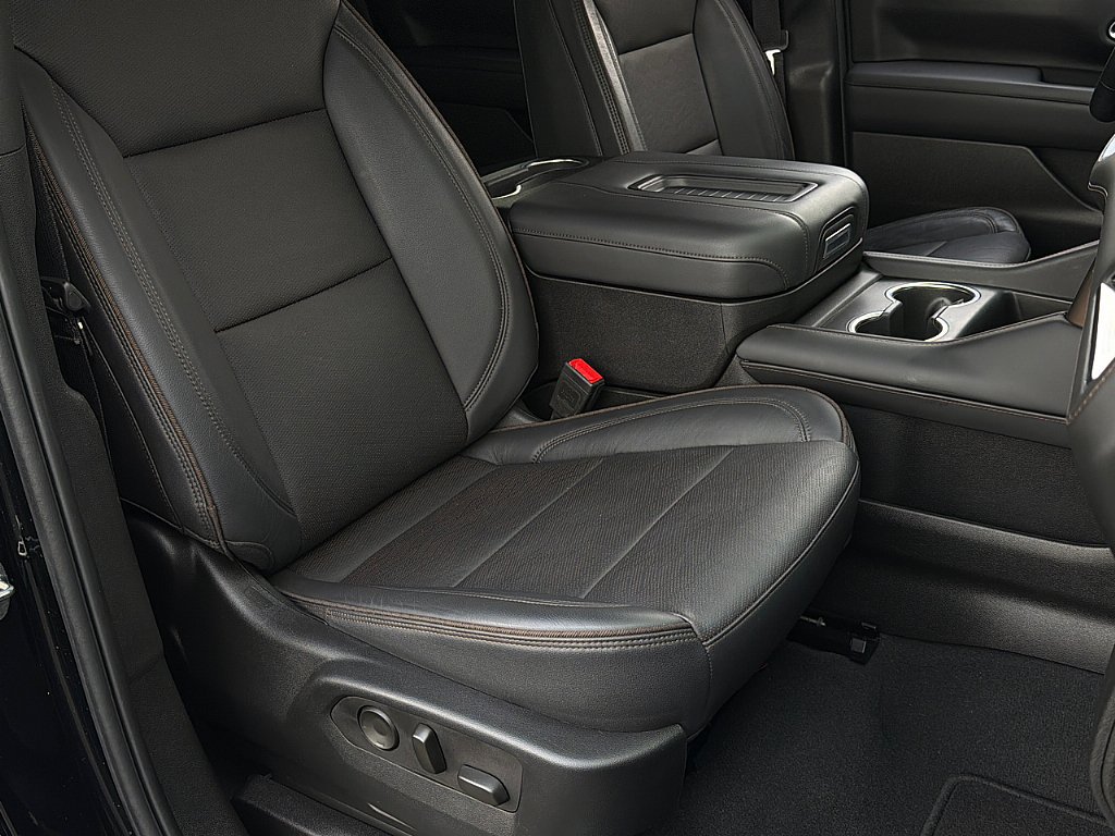 Used 2024 Chevrolet Tahoe High Country w/ Max Trailering Package AWD/4WD image 31