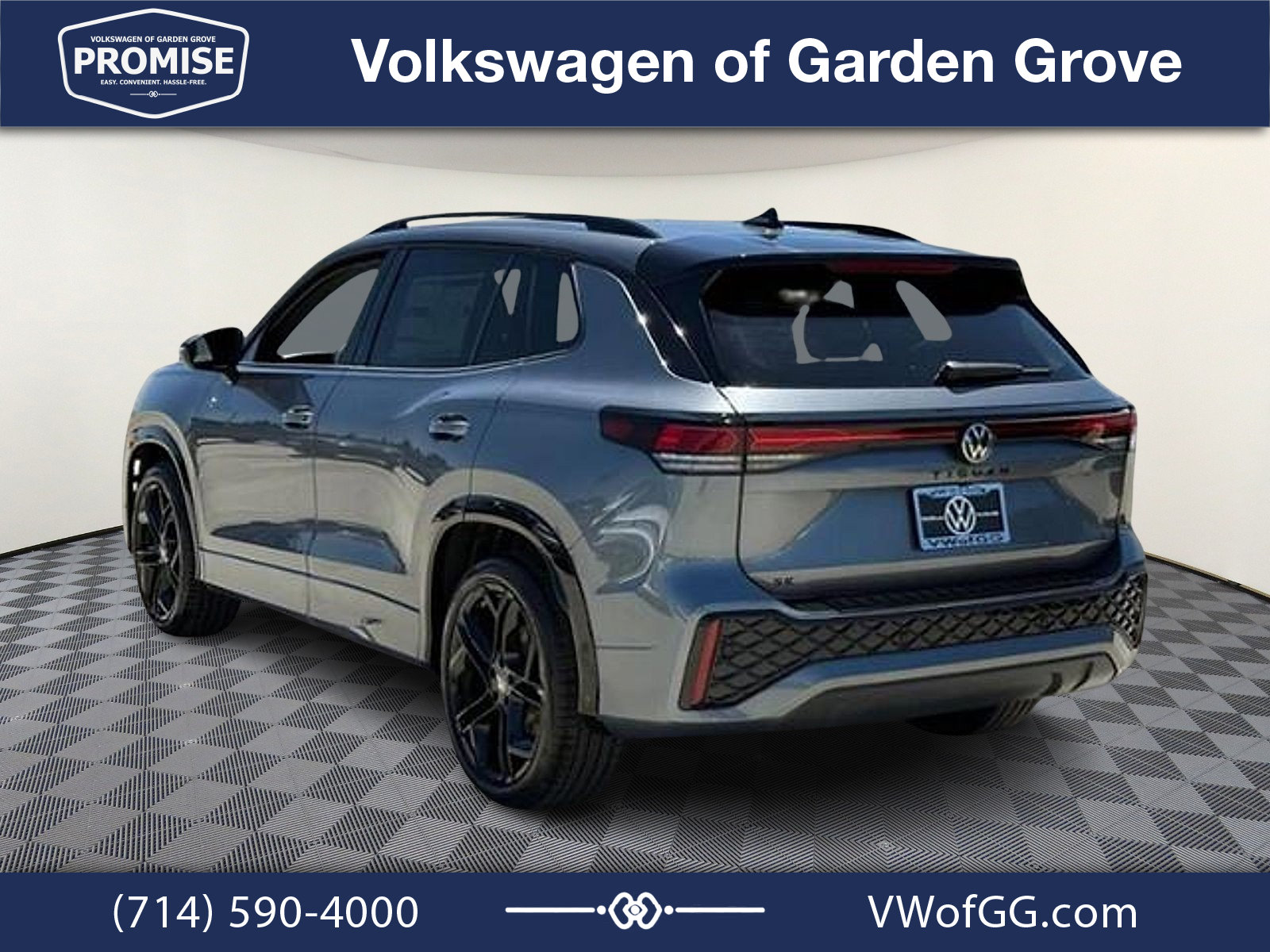 New 2026 Volkswagen Tiguan SE R-Line FWD image 5