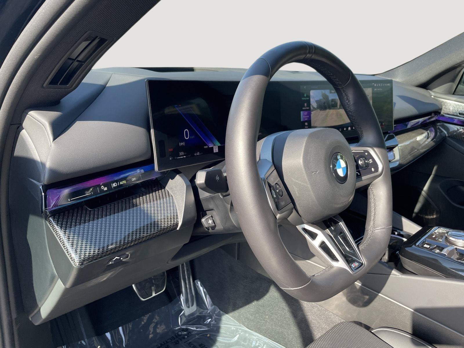 Used 2026 BMW 540i xDrive w/ M Sport Package AWD/4WD image 27