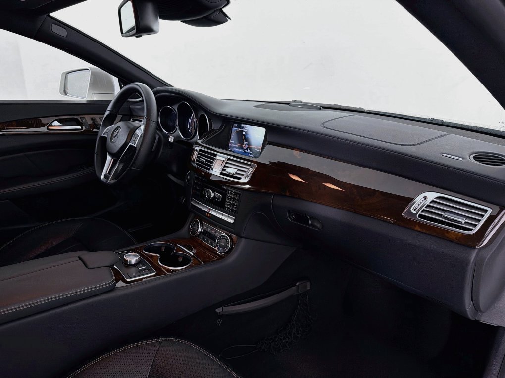 Used 2013 Mercedes-Benz CLS 550 image 30