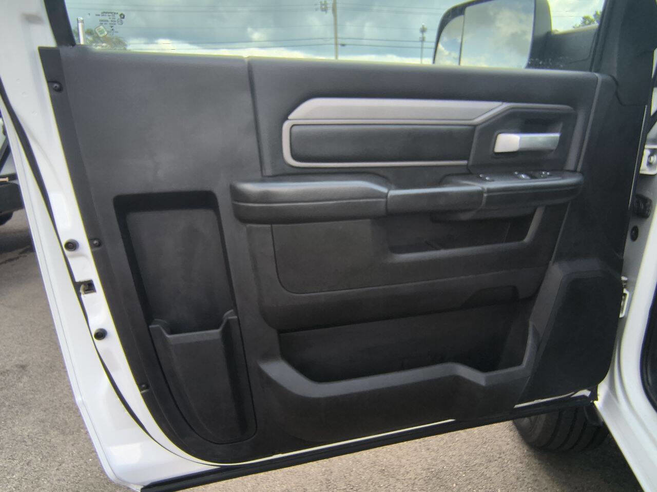 Used 2019 RAM 2500 Tradesman image 17