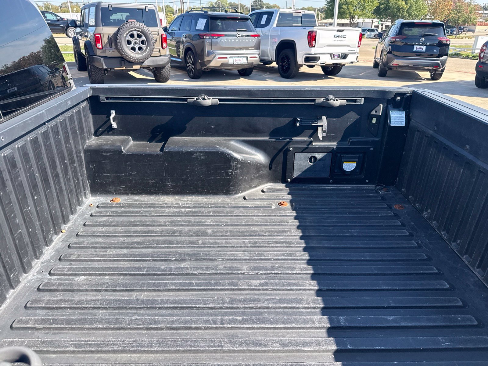 Used 2019 Toyota Tacoma TRD Off-Road AWD/4WD image 10