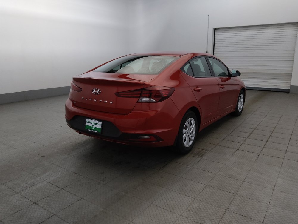 Used 2020 Hyundai Elantra SE FWD image 9