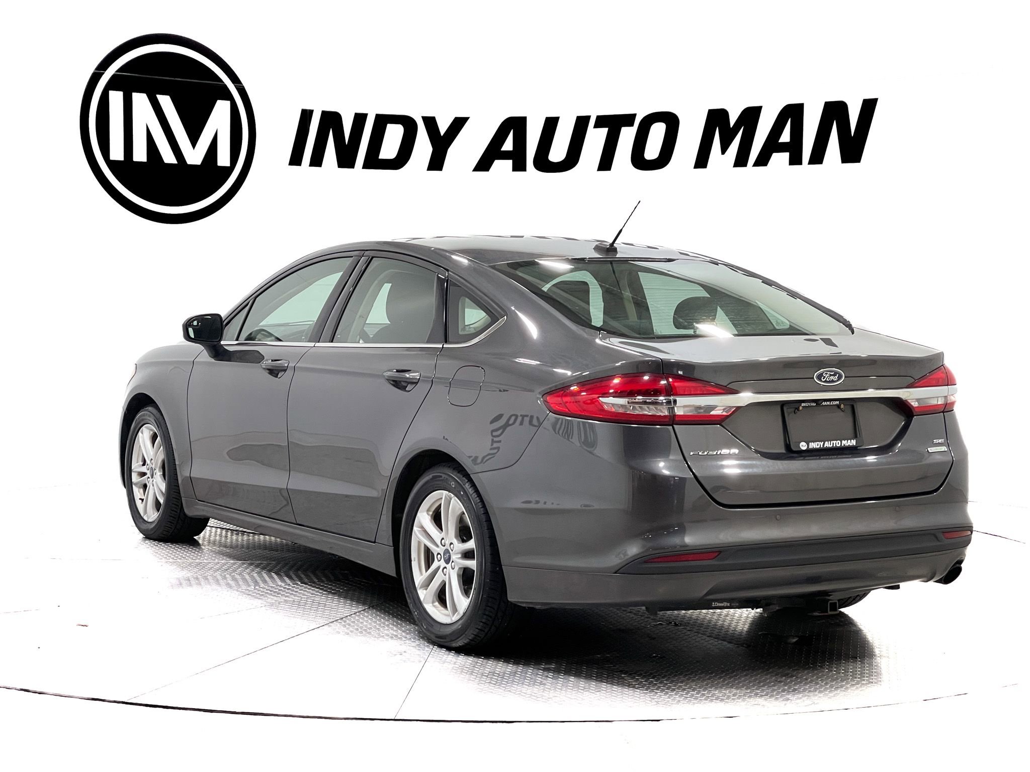 Used 2018 Ford Fusion SE w/ Fusion SE Technology Package image 6