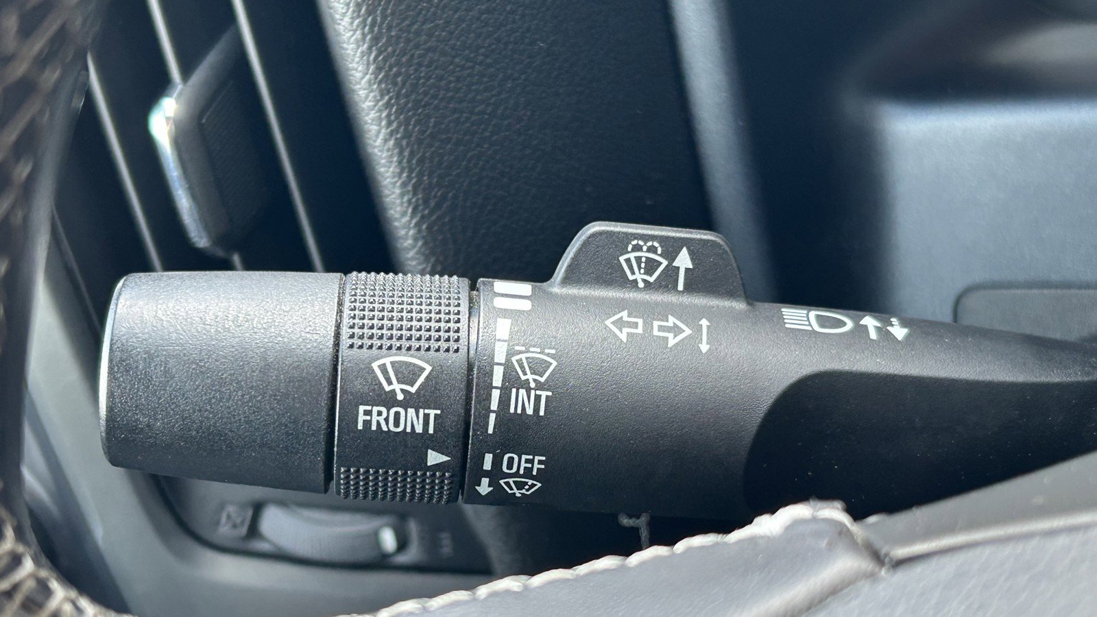 Used 2018 Chevrolet Silverado 1500 LT w/ All Star Edition image 24