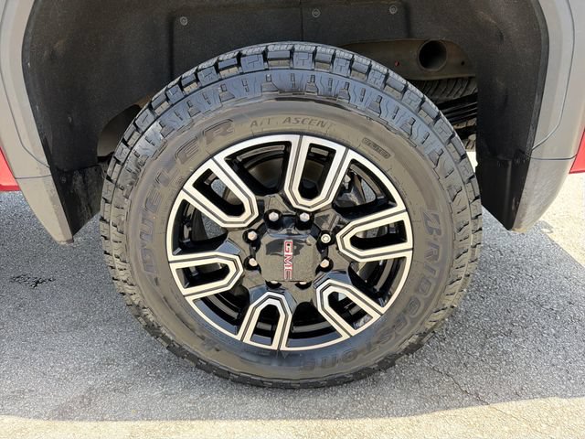 Used 2023 GMC Sierra 2500 AT4 w/ AT4 Premium Plus Package AWD/4WD image 31