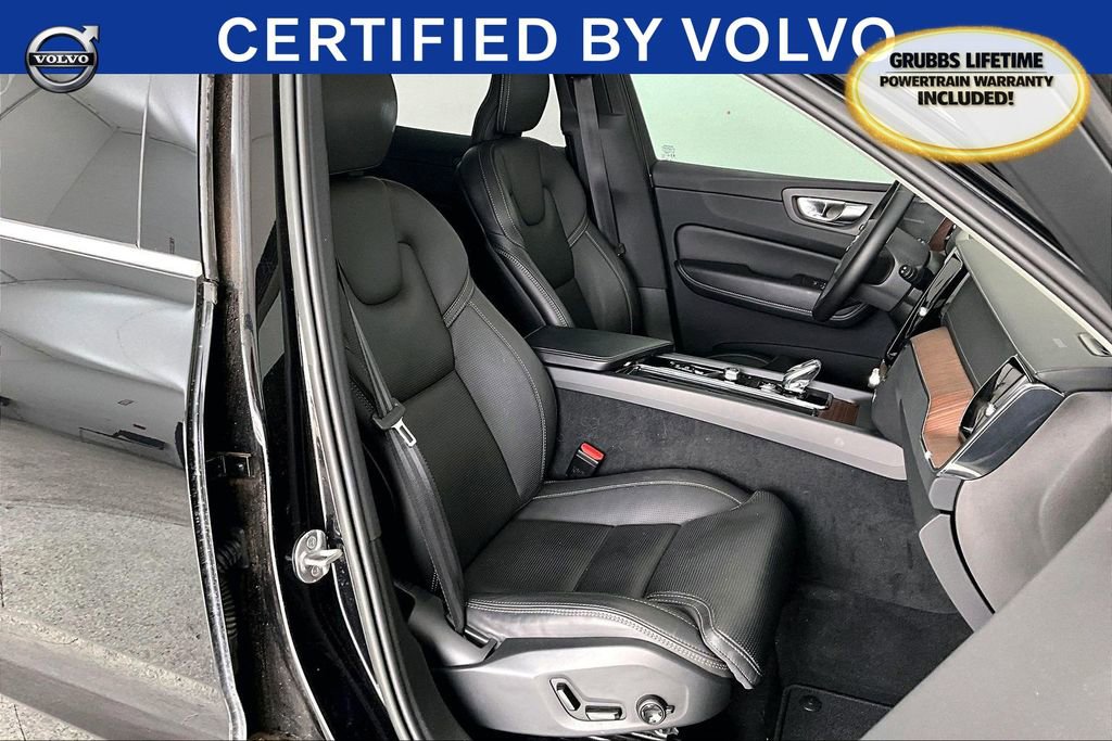 Used 2023 Volvo XC60 B5 Ultimate w/ Climate Package image 11