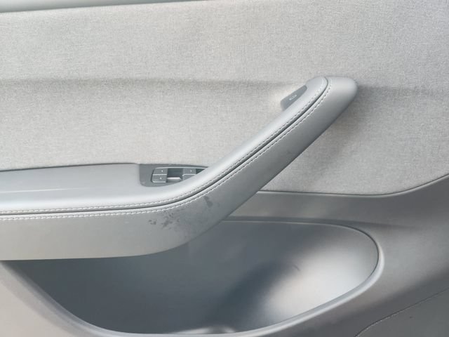 Used 2026 Tesla Model Y AWD image 29