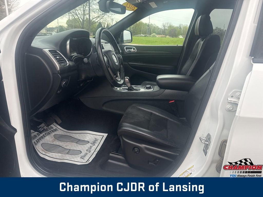 Used 2022 Jeep Grand Cherokee Laredo X AWD/4WD image 13