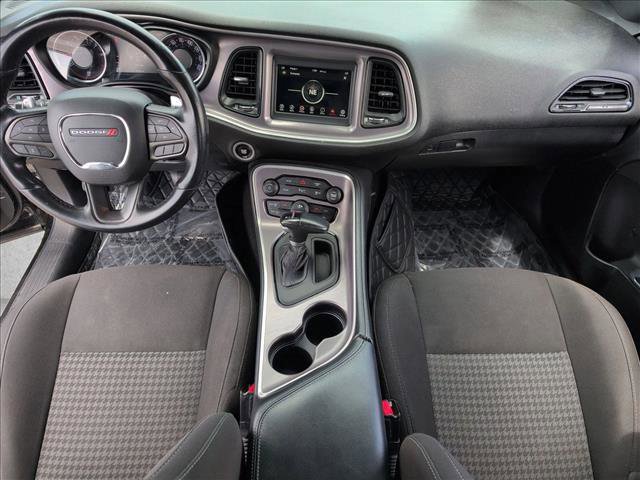 Used 2022 Dodge Challenger GT image 18