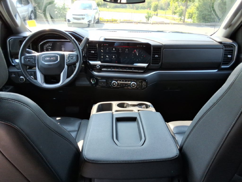 Used 2025 GMC Sierra 1500 SLT RWD image 21