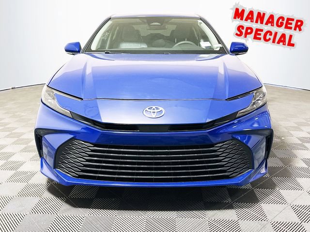 Used 2025 Toyota Camry LE FWD image 3