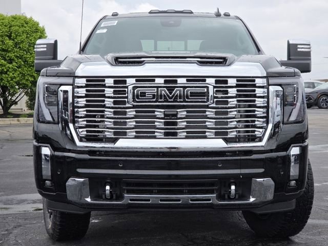 New 2026 GMC Sierra 3500 Denali w/ Denali Reserve Package AWD/4WD image 22