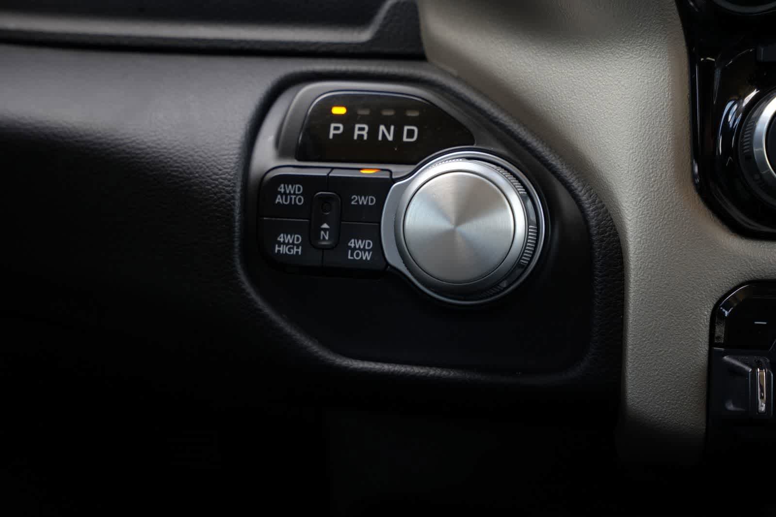 Used 2019 RAM 1500 Laramie AWD/4WD image 14