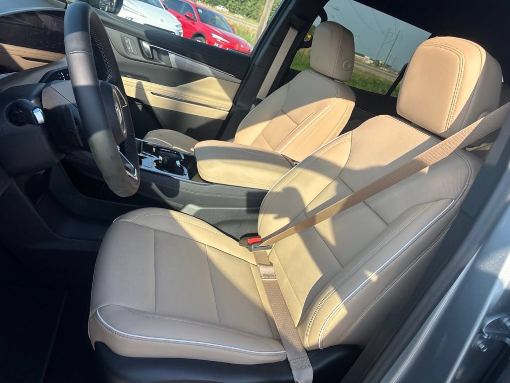 New 2027 Buick Enclave Preferred FWD image 13