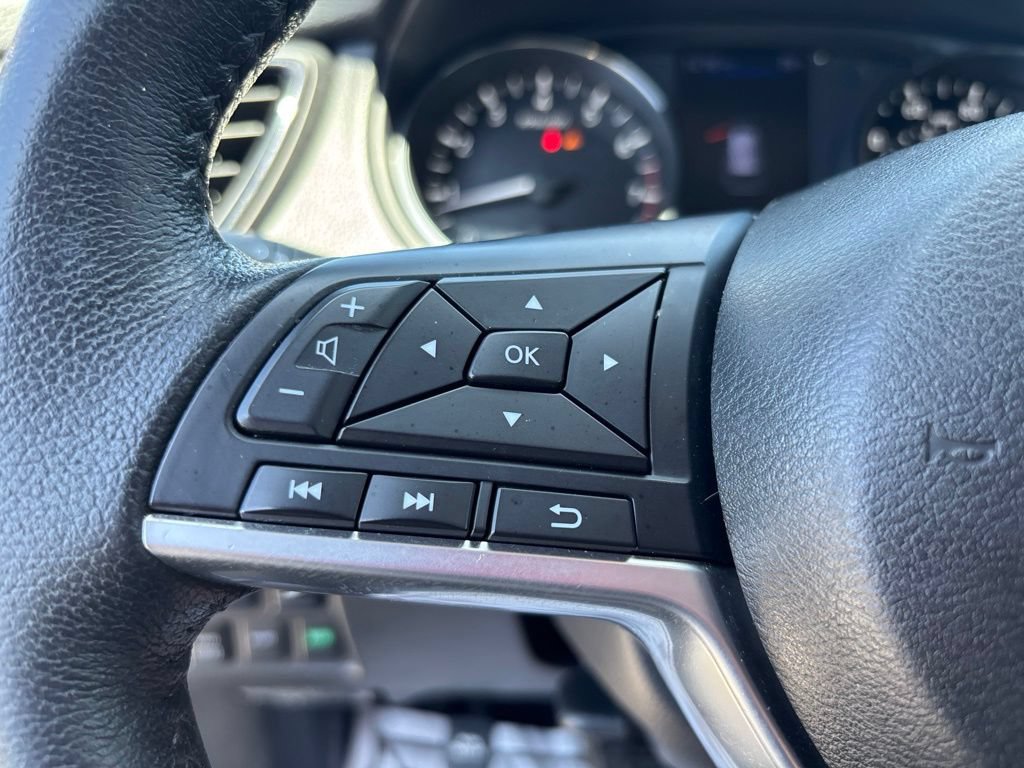 Used 2019 Nissan Rogue SV AWD/4WD image 21