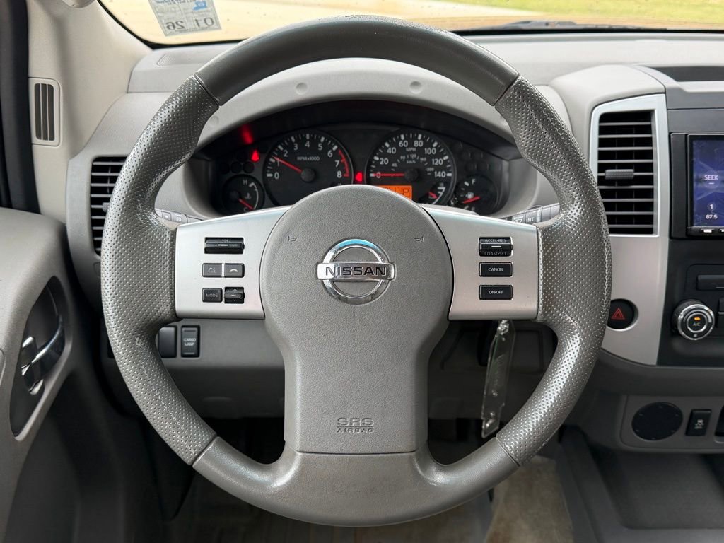 Used 2016 Nissan Frontier SV image 17