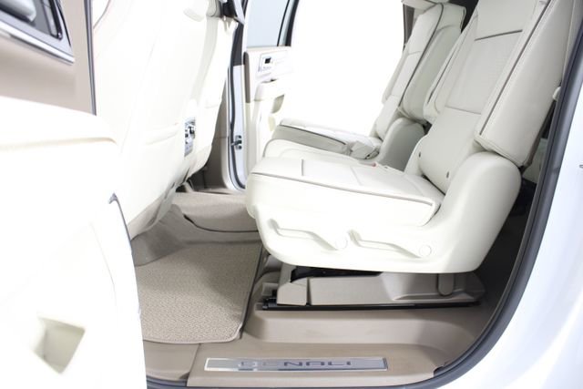 New 2026 GMC Yukon XL Denali w/ Denali Reserve Package image 22