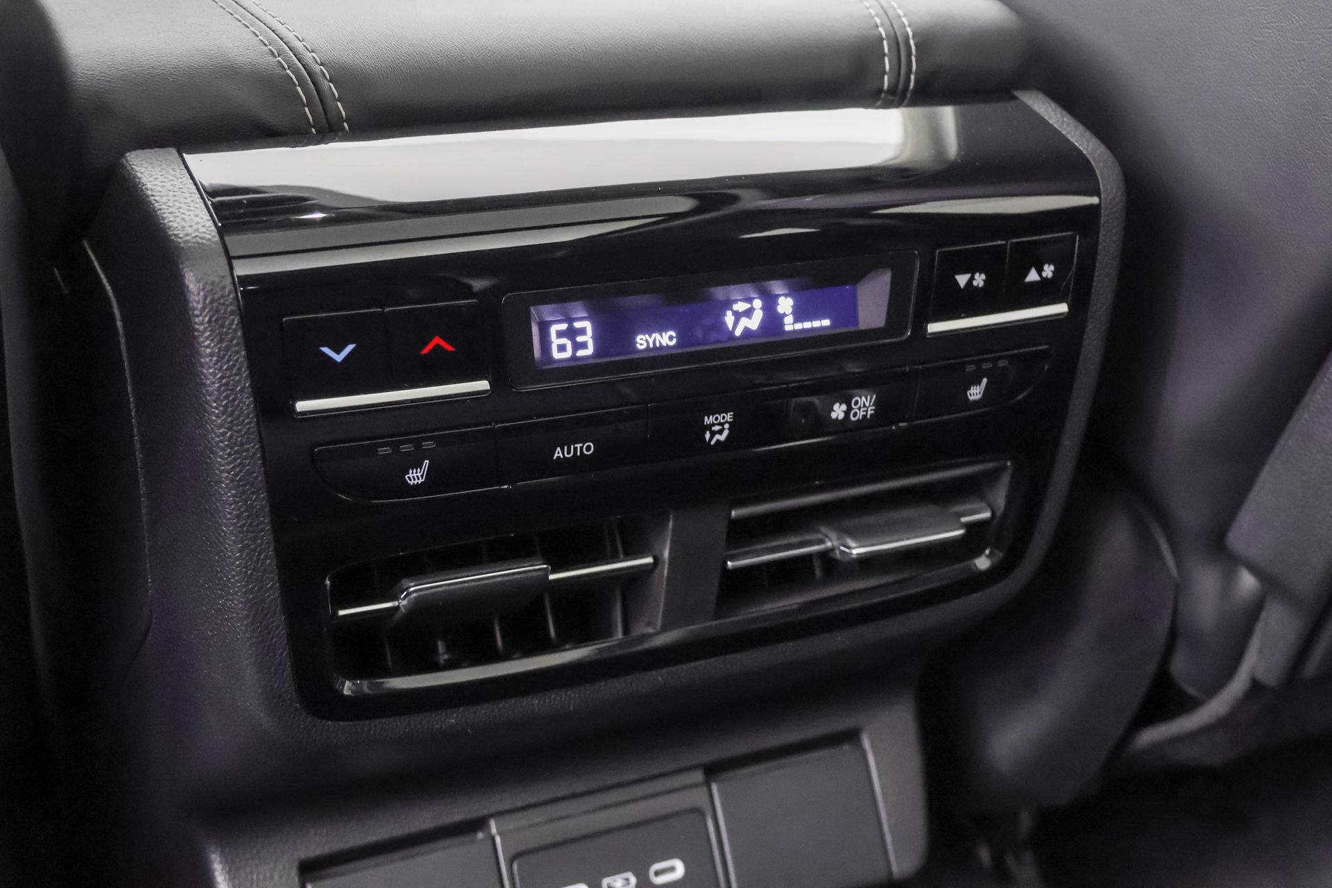 Used 2025 Acura MDX SH-AWD w/ Advance Package image 39