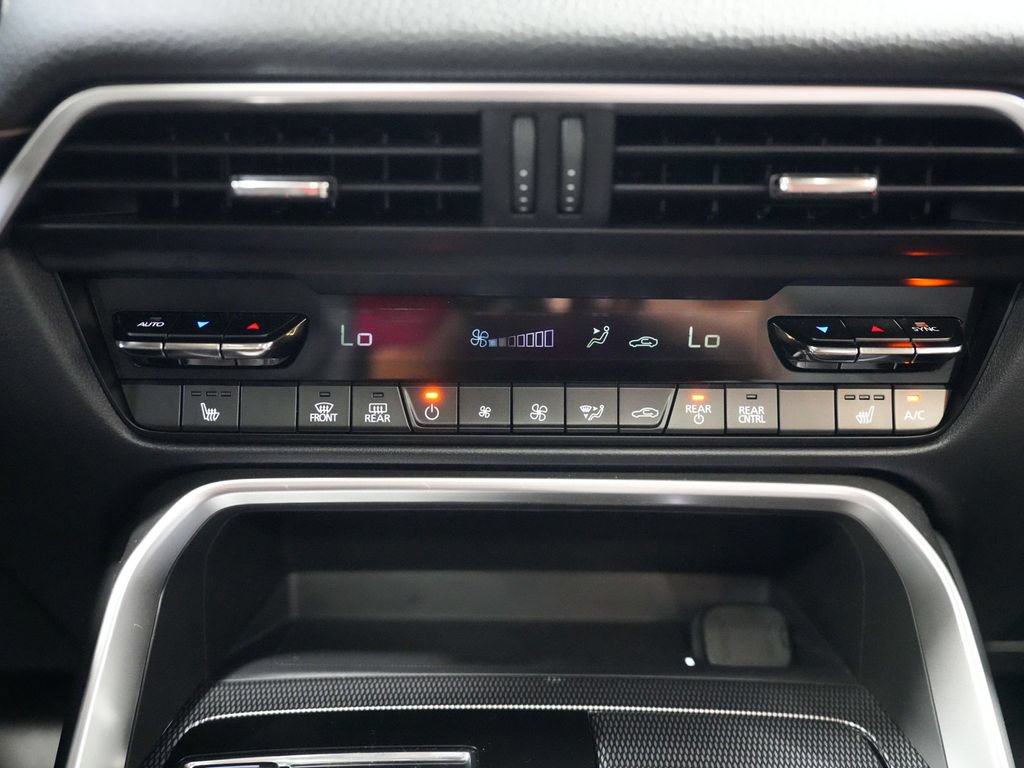 Used 2024 MAZDA CX-90 Plug-In Hybrid w/ Premium Pkg AWD/4WD image 21