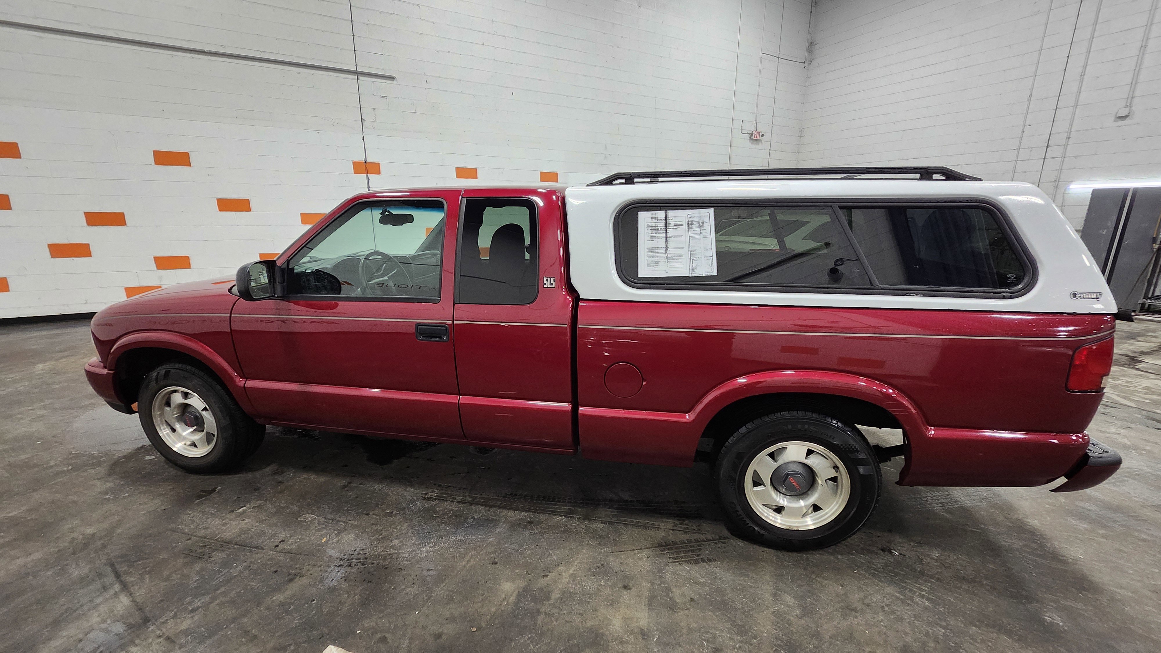 Used 2001 GMC Sonoma SLS w/ Super Spec Pkg 3 image 11