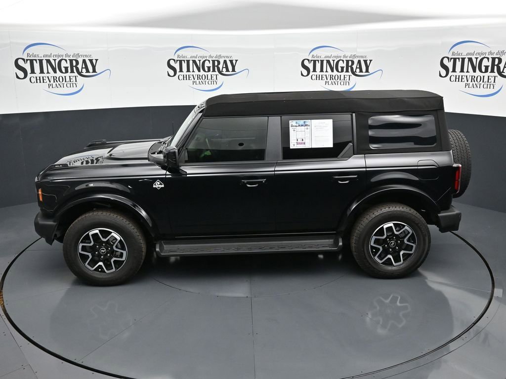 Used 2025 Ford Bronco Outer Banks image 12