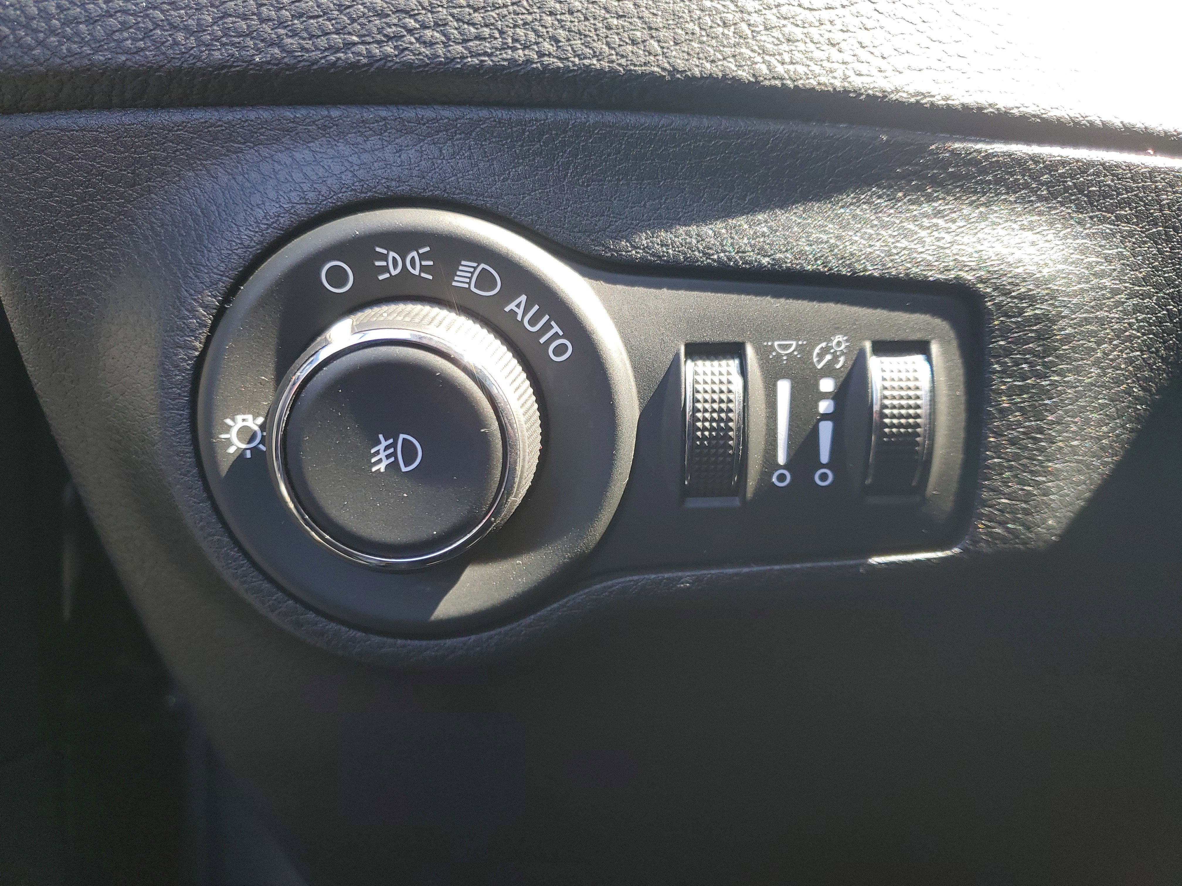 Used 2019 Jeep Compass Latitude image 22