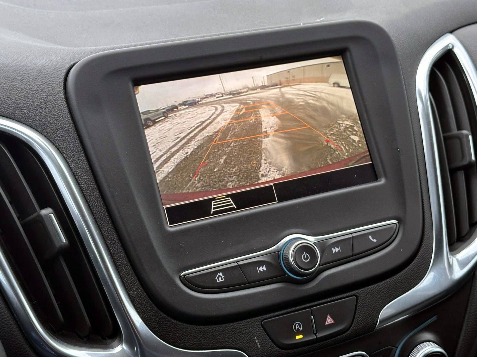 Used 2023 Chevrolet Equinox LT image 23