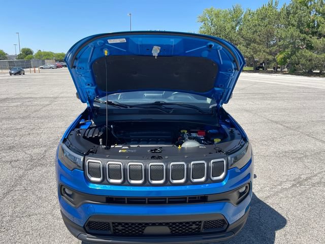 Used 2022 Jeep Compass Latitude w/ Sun and Sound Group AWD/4WD image 27