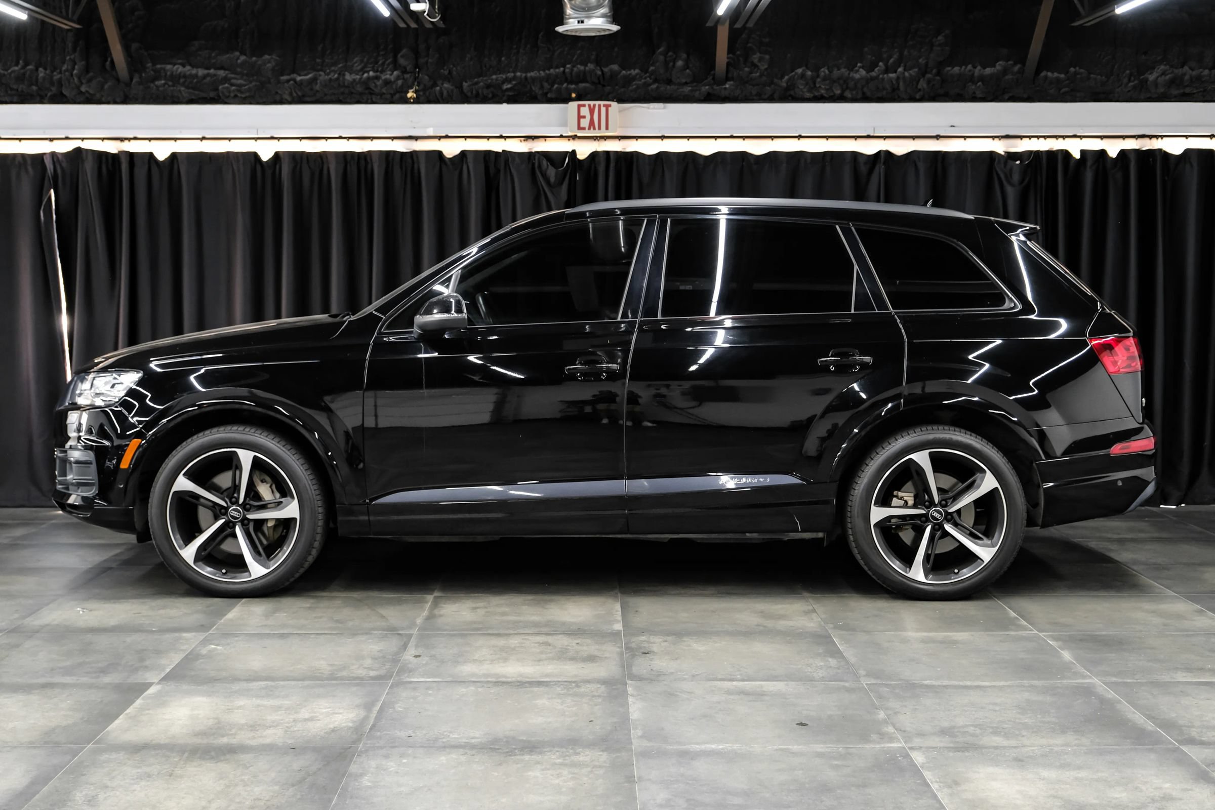Used 2019 Audi Q7 3.0T Prestige w/ Prestige Package AWD/4WD image 11